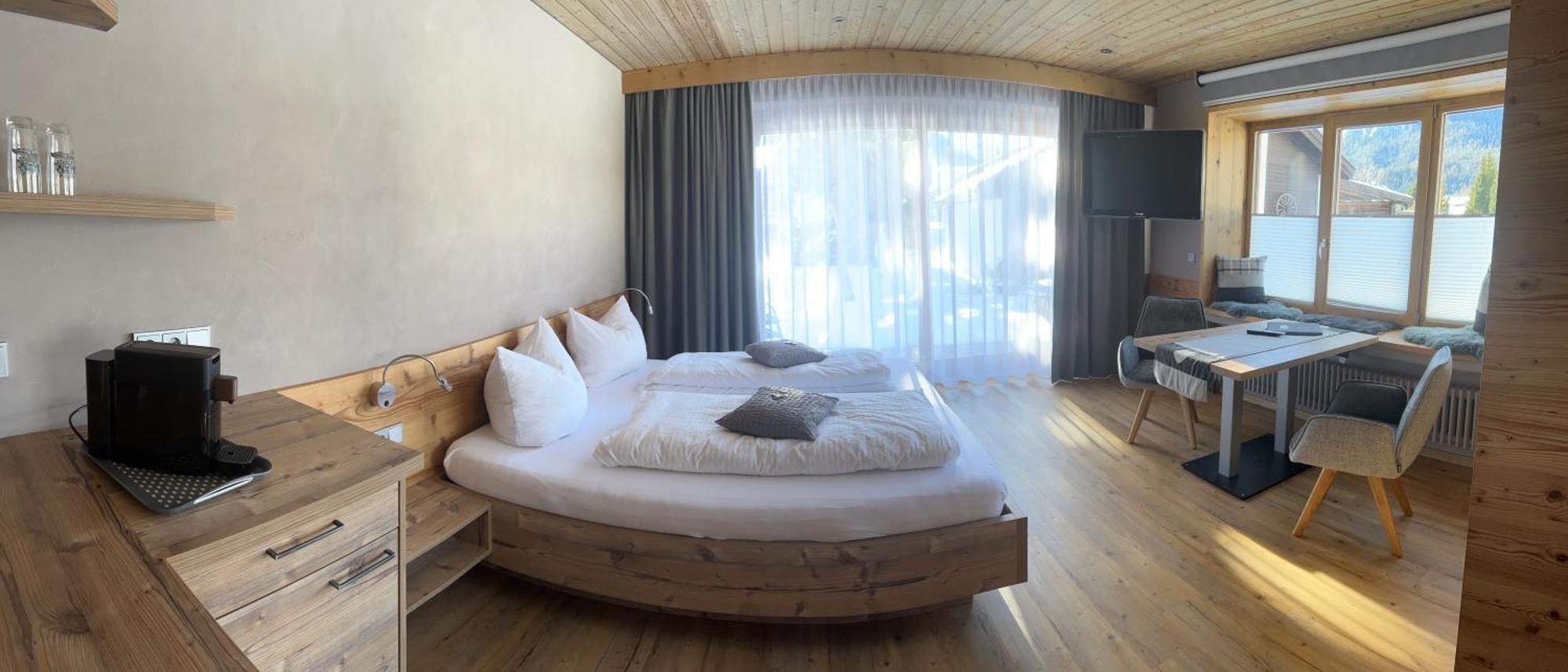 Hotel Garni Gästehaus Edlhuber Mittenwald Exteriör bild