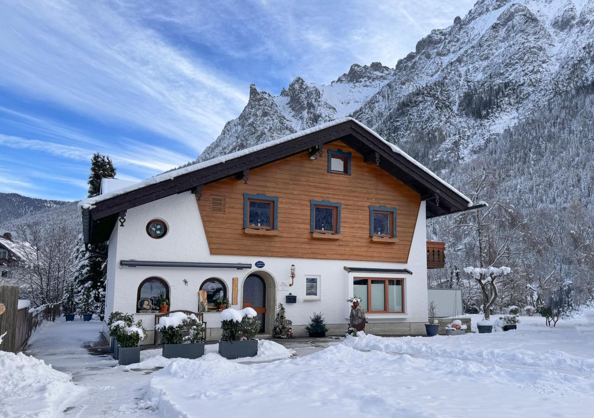 Hotel Garni Gästehaus Edlhuber Mittenwald Exteriör bild