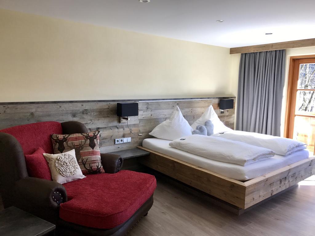 Hotel Garni Gästehaus Edlhuber Mittenwald Exteriör bild