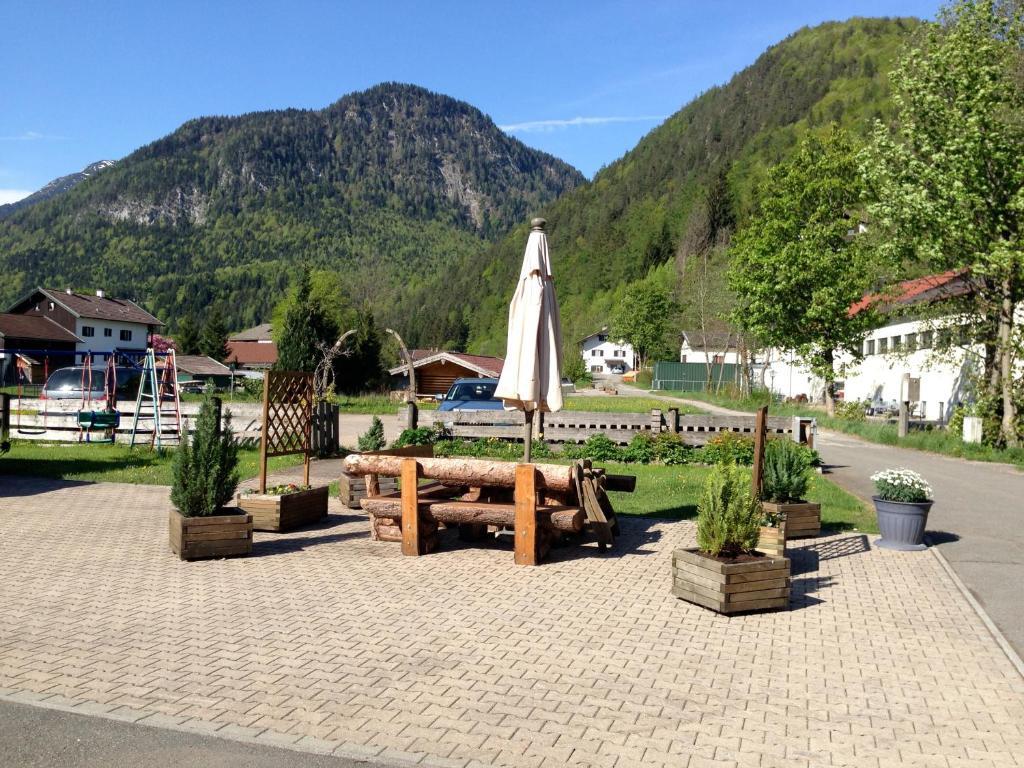 Hotel Garni Gästehaus Edlhuber Mittenwald Exteriör bild